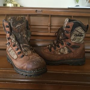 Great Cabella’s 9EE boots brown camo lots of life